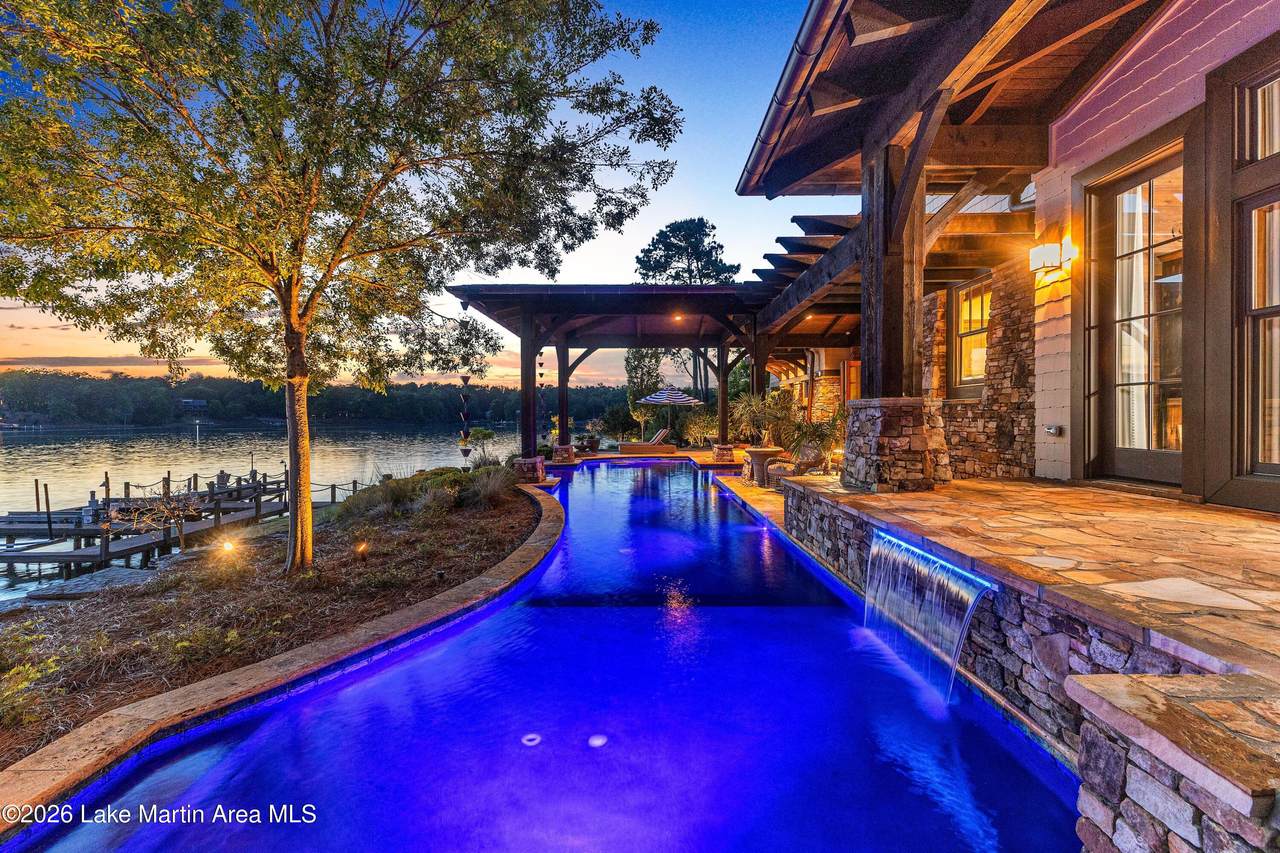 https://bt-photos.global.ssl.fastly.net/lakemartin/1280_boomver_1_26-511-2.jpg