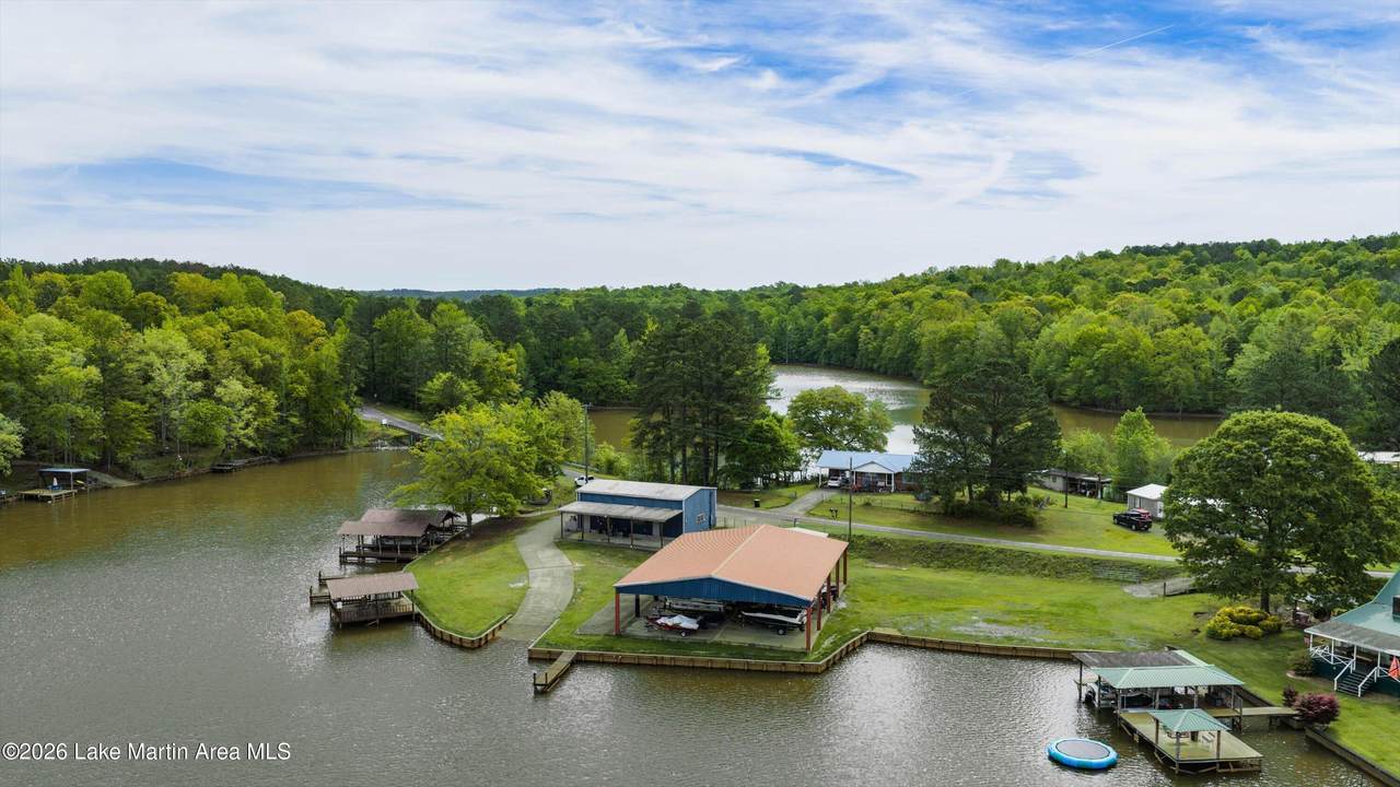 https://bt-photos.global.ssl.fastly.net/lakemartin/1280_boomver_1_26-524-2.jpg