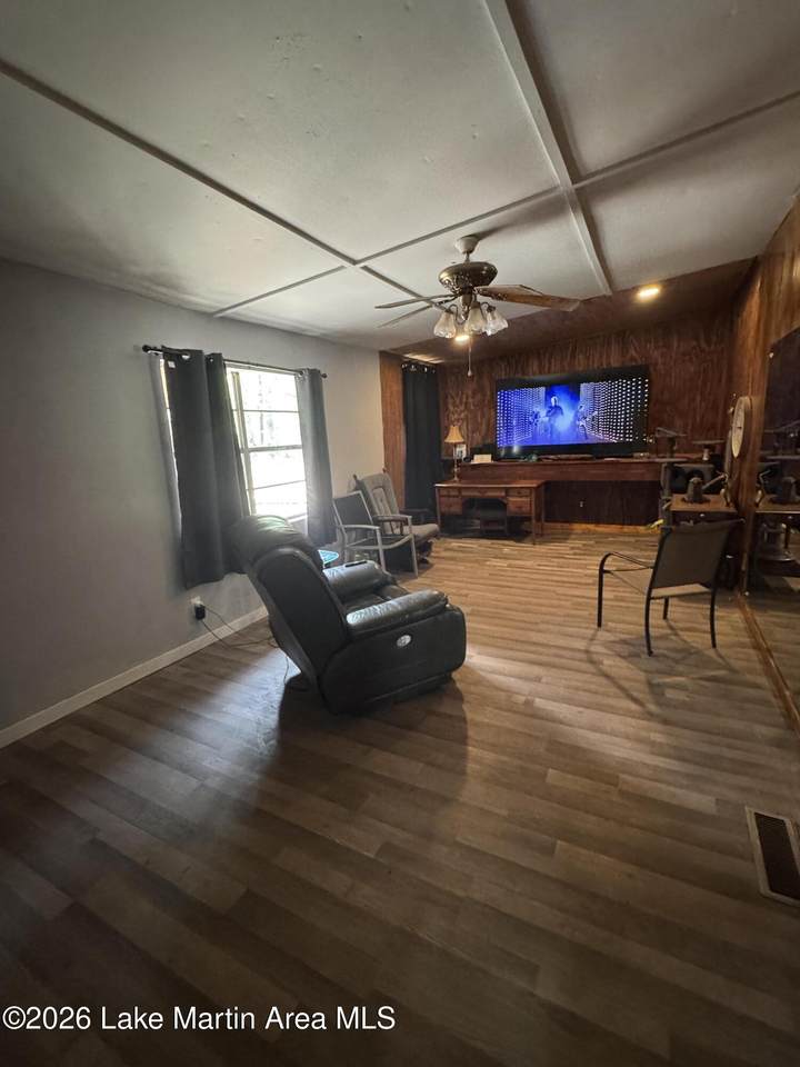 https://bt-photos.global.ssl.fastly.net/lakemartin/1280_boomver_1_26-526-2.jpg