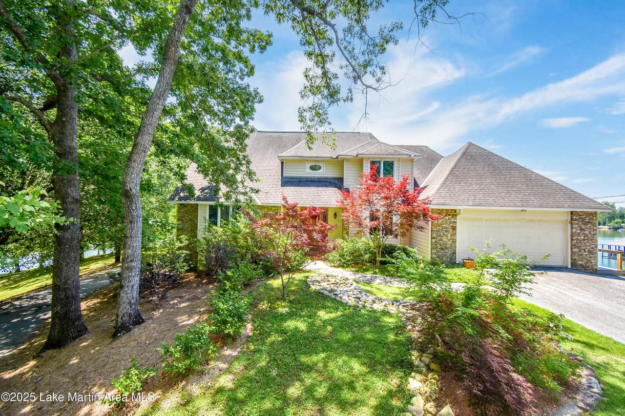 127 Ridge Crest Dr - Photo 1