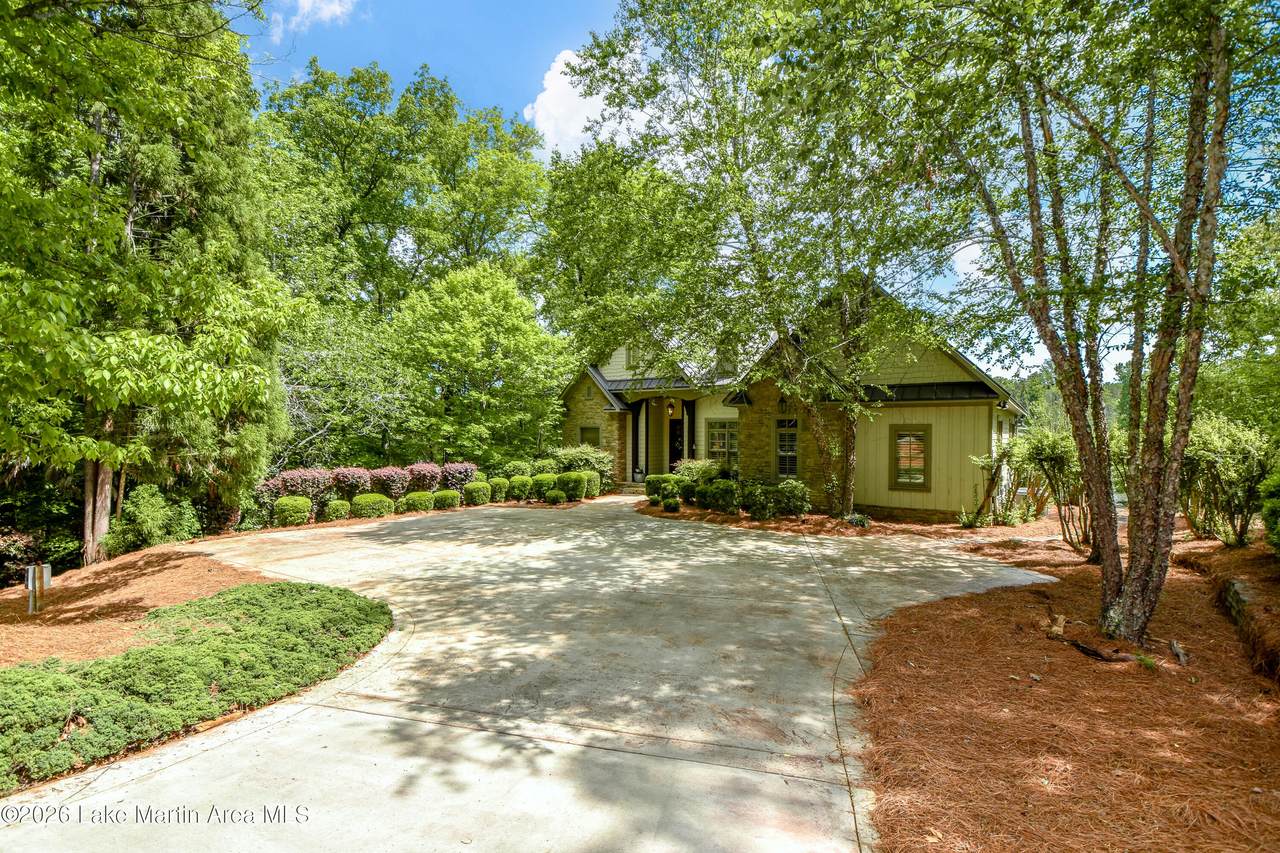 https://bt-photos.global.ssl.fastly.net/lakemartin/1280_boomver_1_26-560-2.jpg