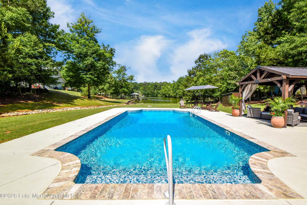 https://bt-photos.global.ssl.fastly.net/lakemartin/1280_boomver_1_26-588-2.jpg
