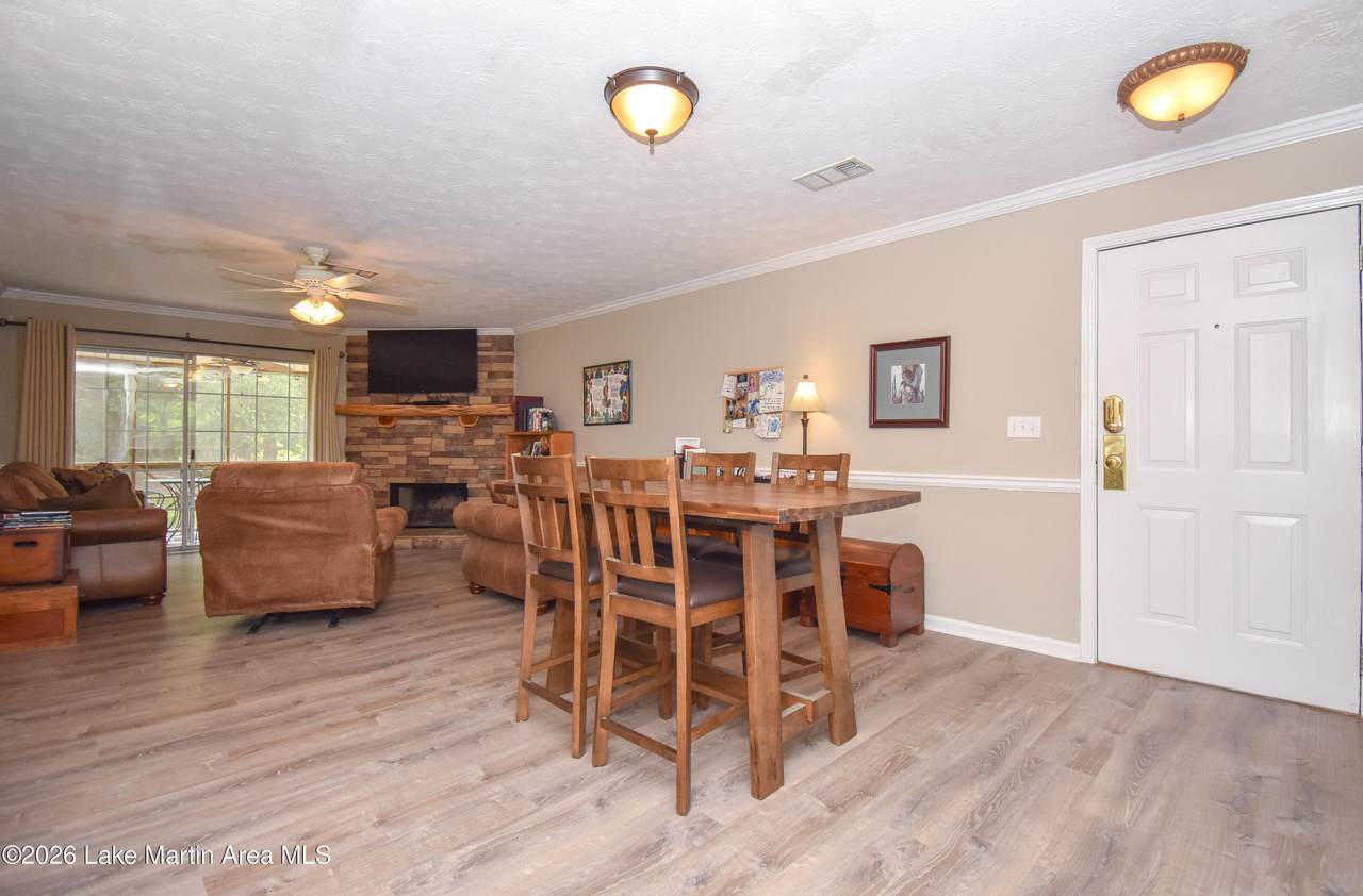 https://bt-photos.global.ssl.fastly.net/lakemartin/1280_boomver_1_26-635-2.jpg