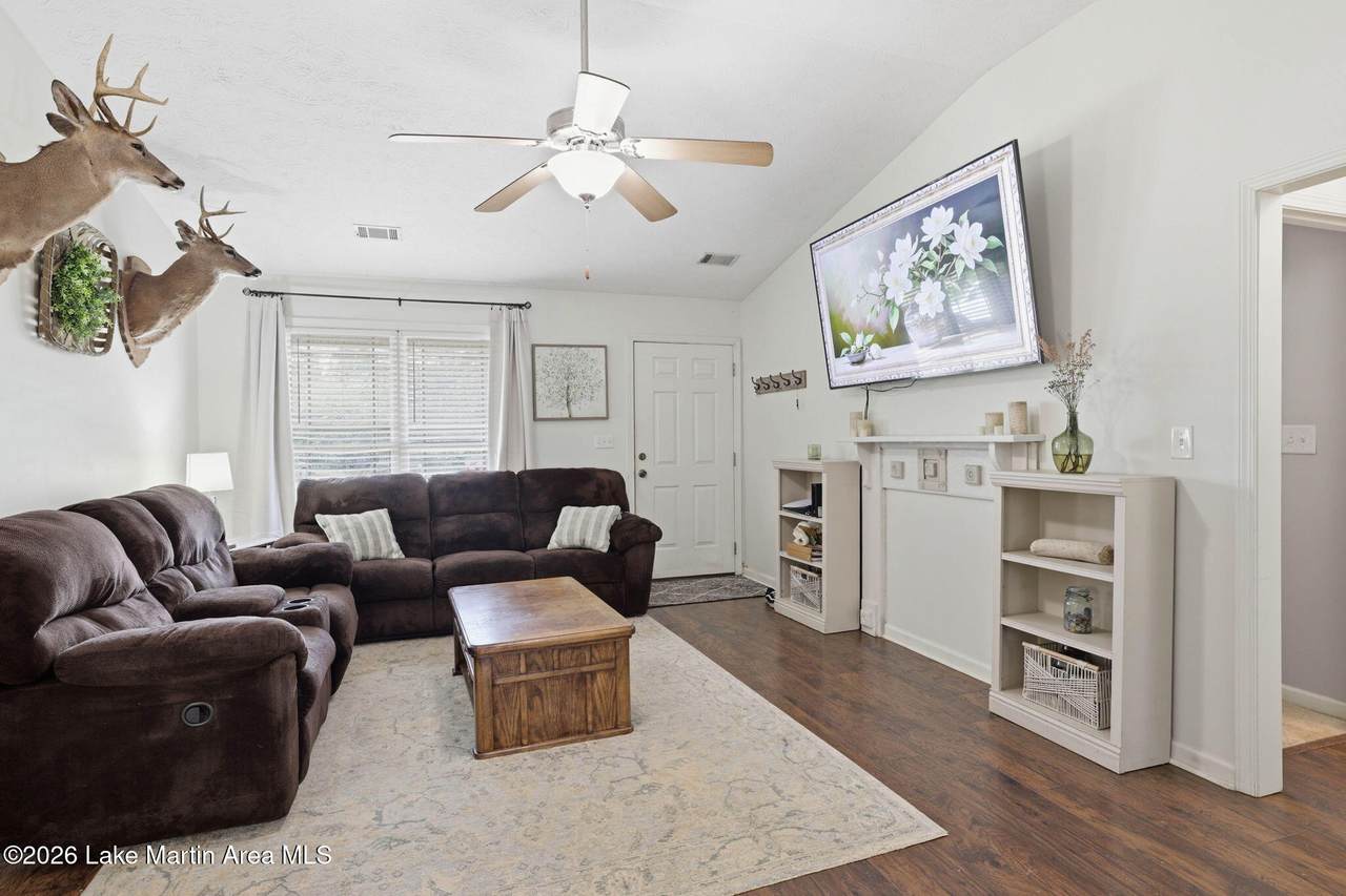 https://bt-photos.global.ssl.fastly.net/lakemartin/1280_boomver_1_26-644-2.jpg