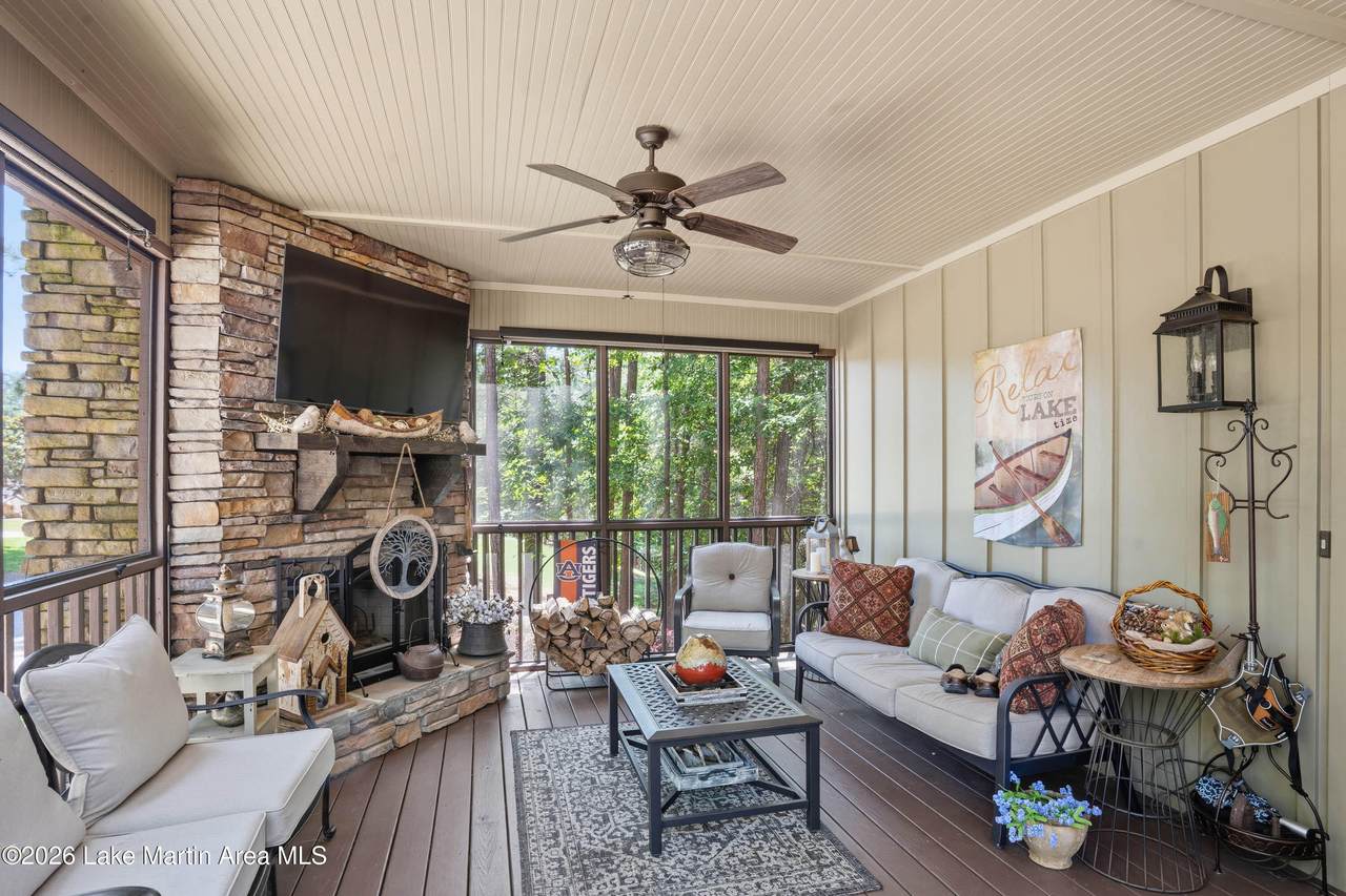 https://bt-photos.global.ssl.fastly.net/lakemartin/1280_boomver_1_26-708-2.jpg