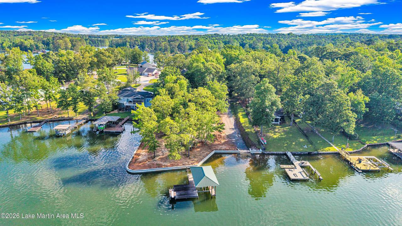 https://bt-photos.global.ssl.fastly.net/lakemartin/1280_boomver_1_26-746-2.jpg