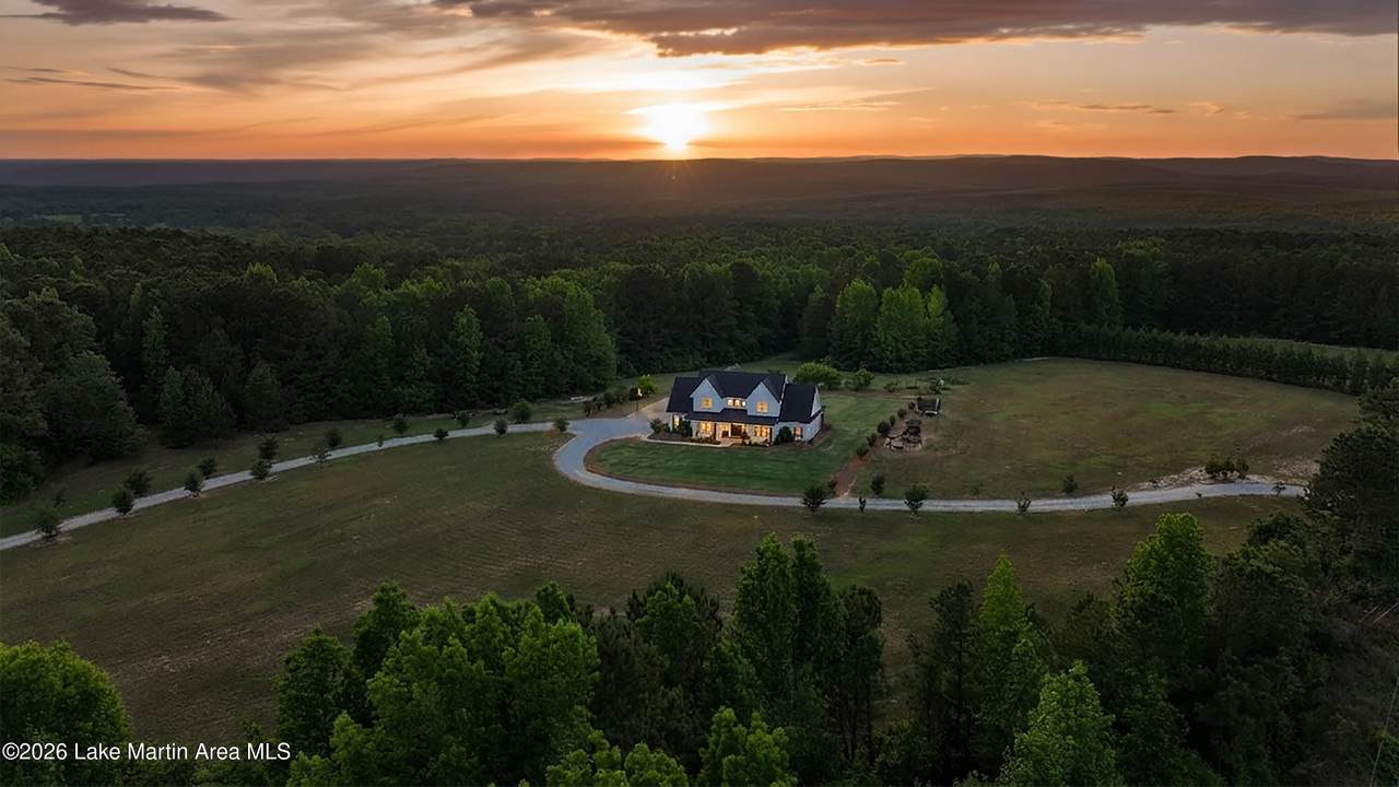 https://bt-photos.global.ssl.fastly.net/lakemartin/1280_boomver_1_26-761-2.jpg