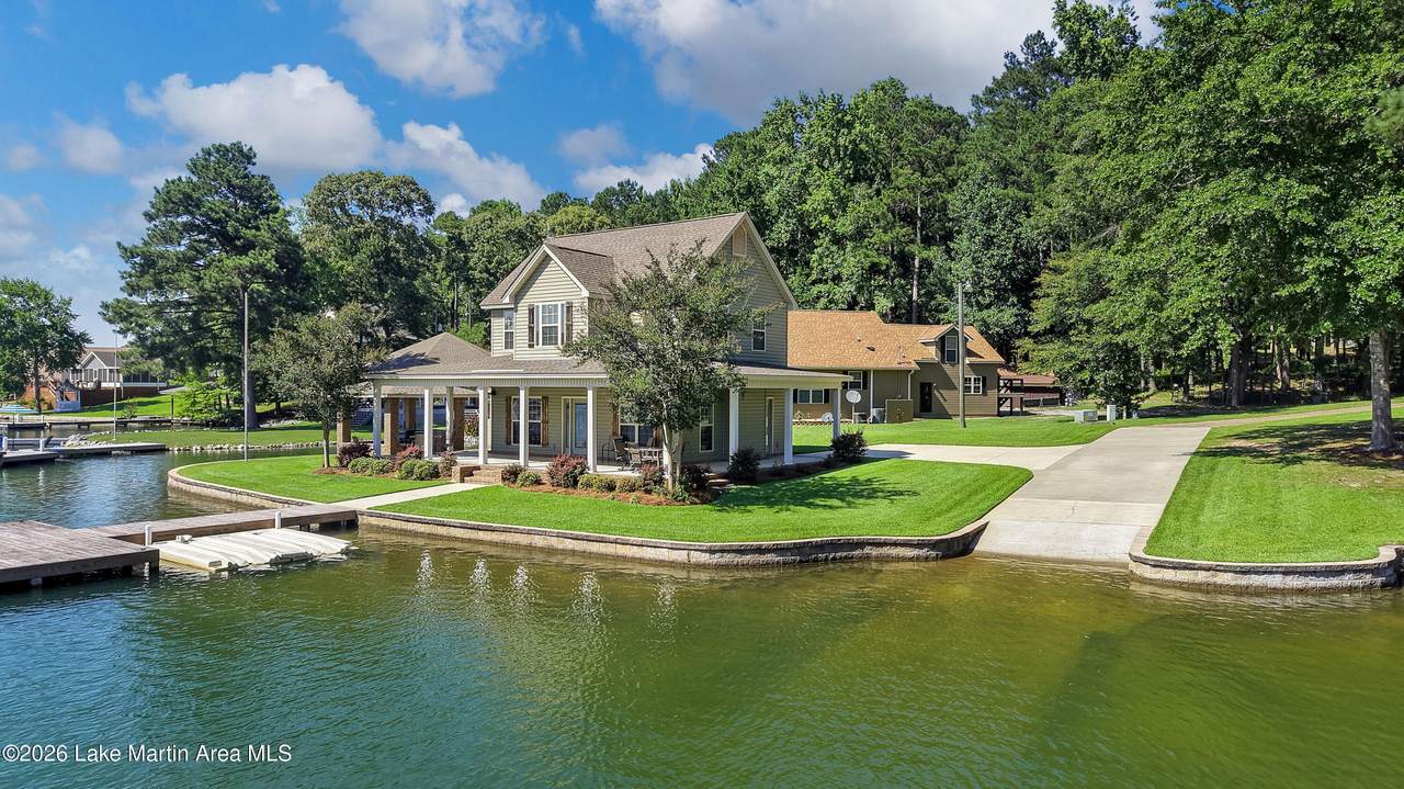 111 Cedar Grove Ln - Photo 1