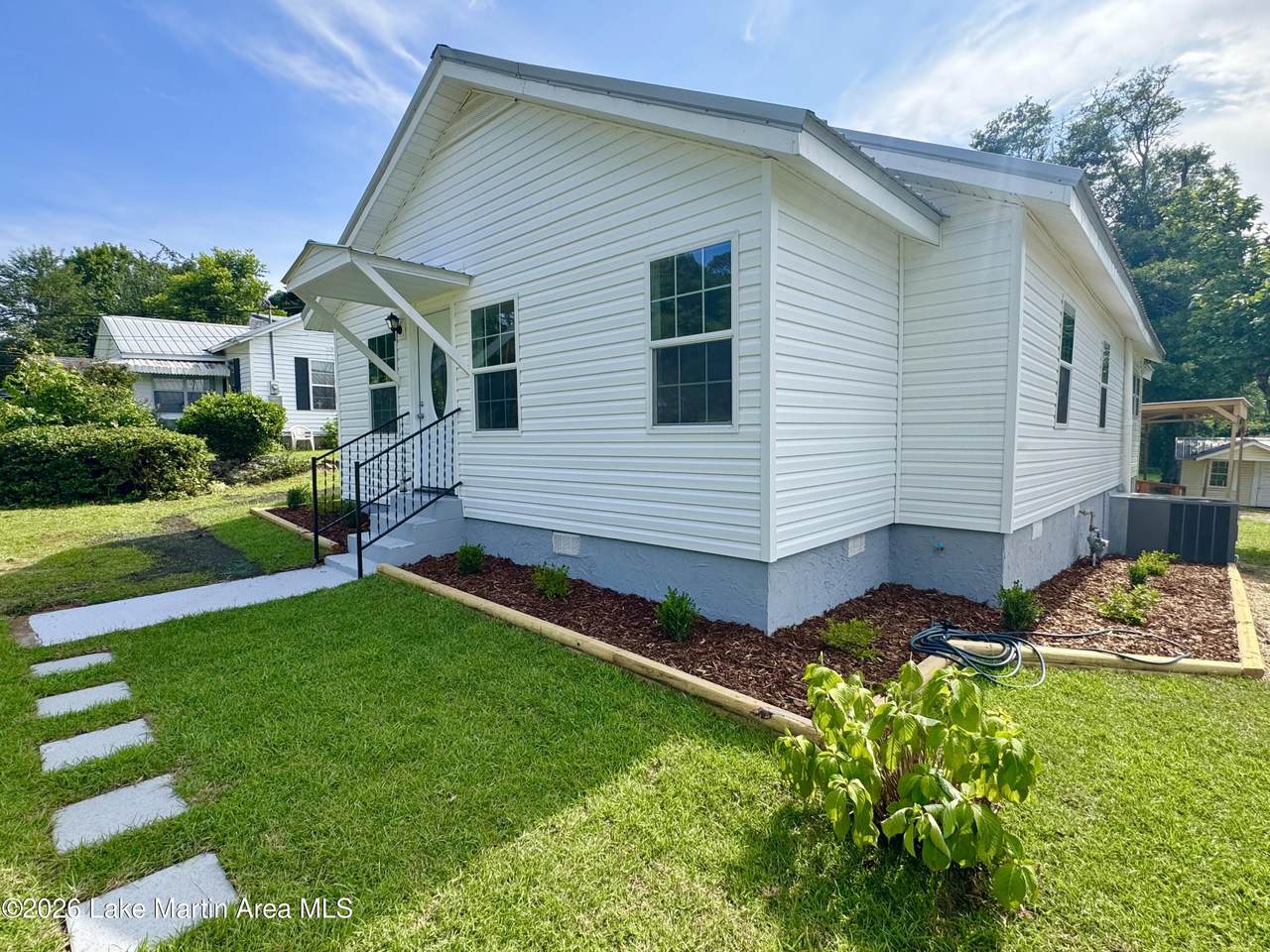 276 South Rd - Photo 1