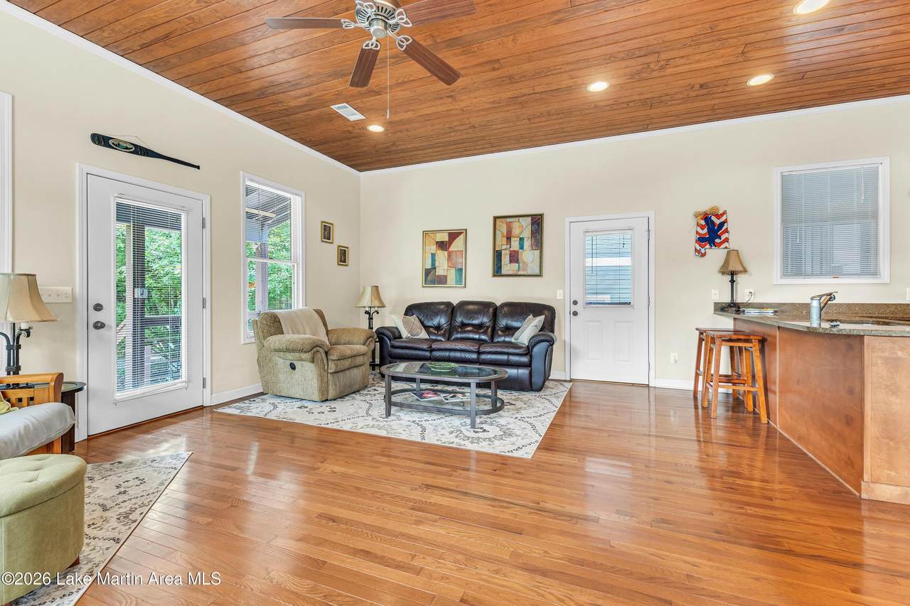 https://bt-photos.global.ssl.fastly.net/lakemartin/1280_boomver_1_26-793-2.jpg