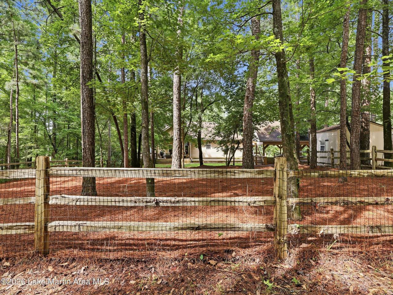https://bt-photos.global.ssl.fastly.net/lakemartin/1280_boomver_1_26-800-2.jpg