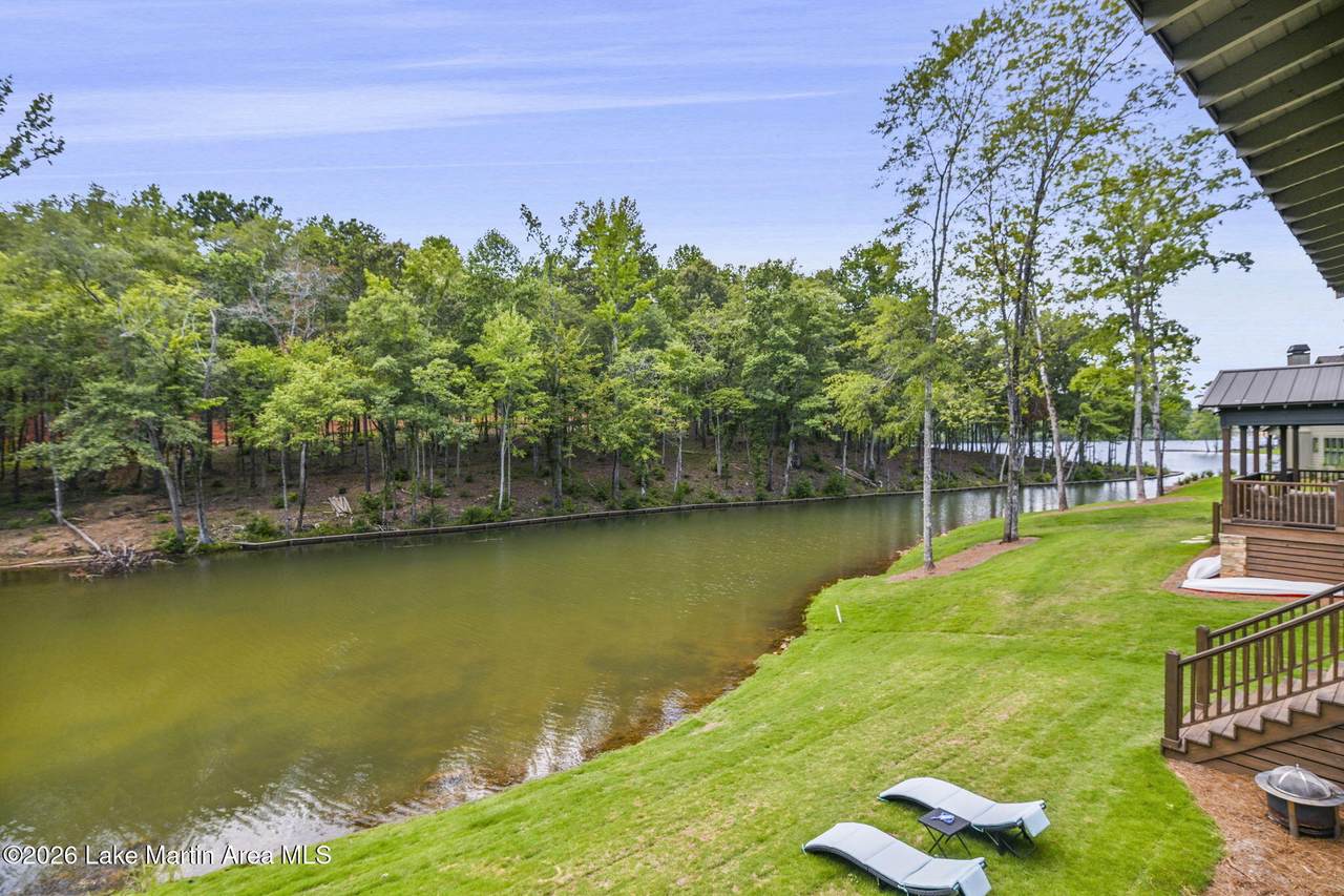 https://bt-photos.global.ssl.fastly.net/lakemartin/1280_boomver_1_26-802-2.jpg