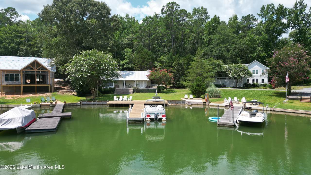 https://bt-photos.global.ssl.fastly.net/lakemartin/1280_boomver_1_26-832-2.jpg