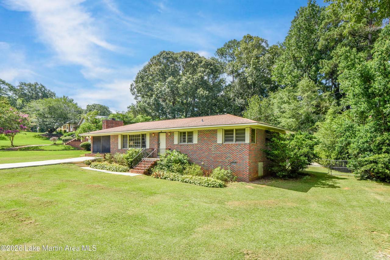 https://bt-photos.global.ssl.fastly.net/lakemartin/1280_boomver_1_26-849-2.jpg