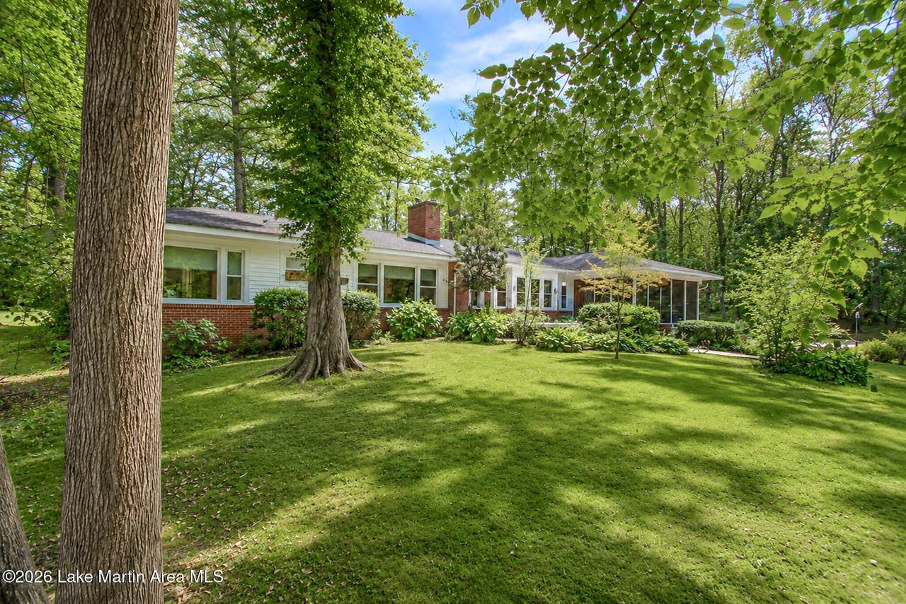https://bt-photos.global.ssl.fastly.net/lakemartin/1280_boomver_1_26-861-2.jpg