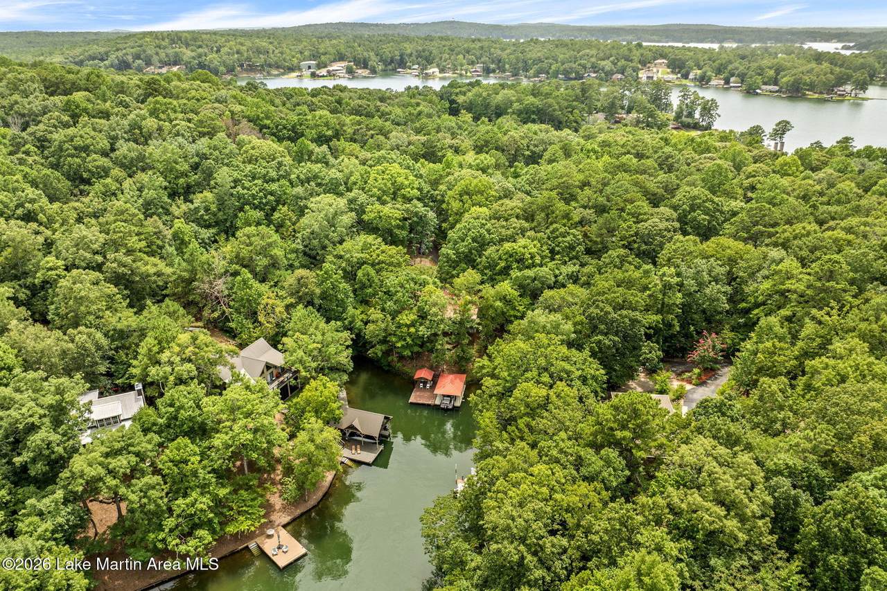 https://bt-photos.global.ssl.fastly.net/lakemartin/1280_boomver_1_26-888-2.jpg
