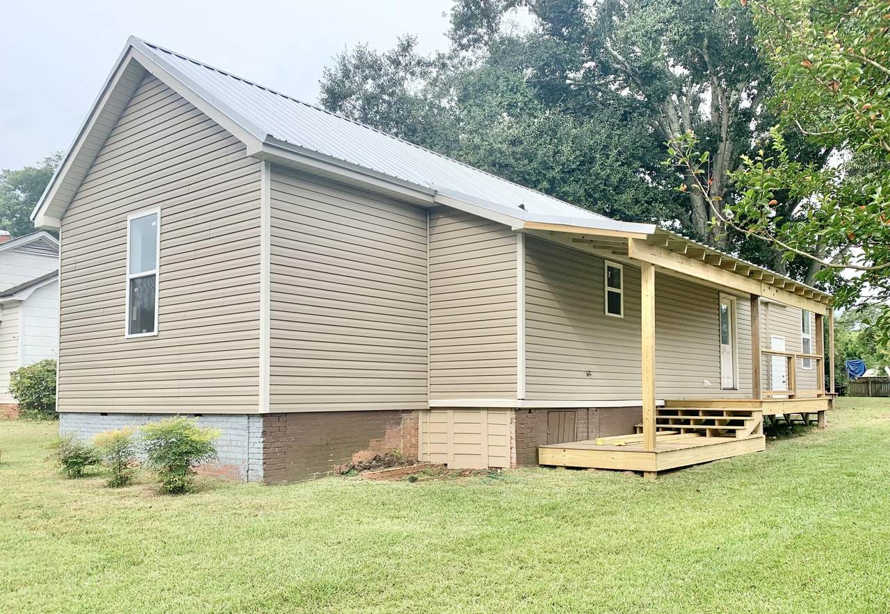 211 Riverside Ave - Photo 1