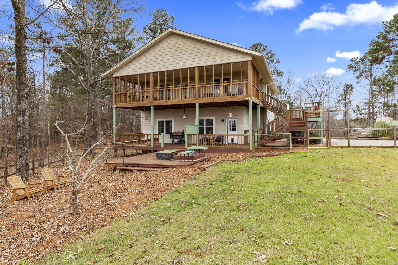 569 Weatherford Cir - Photo 1
