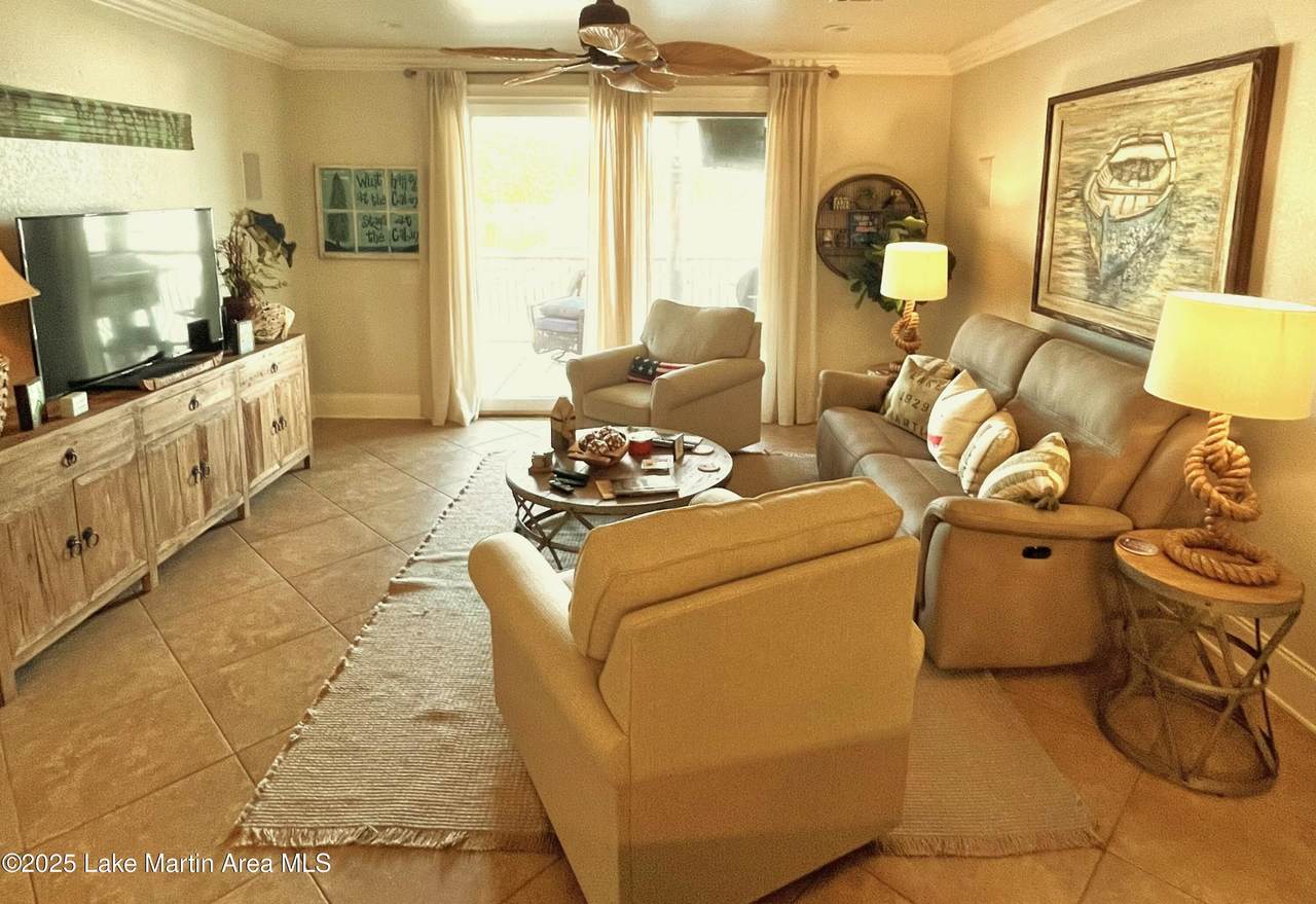 https://bt-photos.global.ssl.fastly.net/lakemartin/1280_boomver_1_24-1461-2.jpg