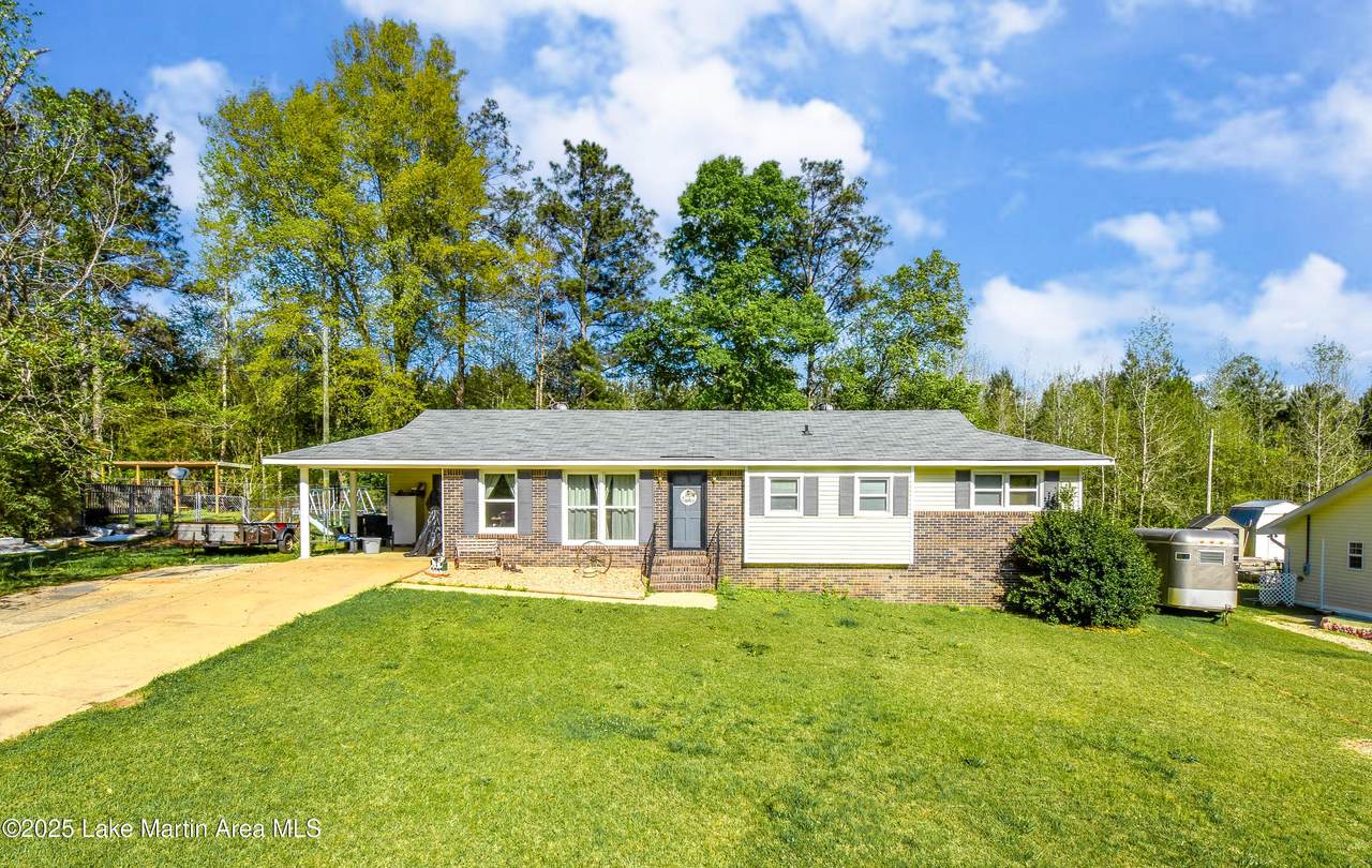 230 Lorena Dr - Photo 1