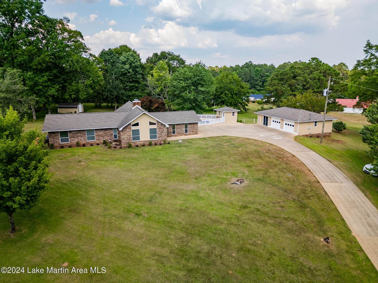 https://bt-photos.global.ssl.fastly.net/lakemartin/1280_boomver_2_25-167-2.jpg