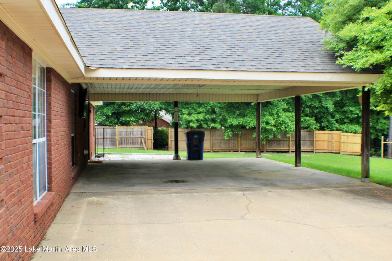 https://bt-photos.global.ssl.fastly.net/lakemartin/1280_boomver_1_25-1718-2.jpg