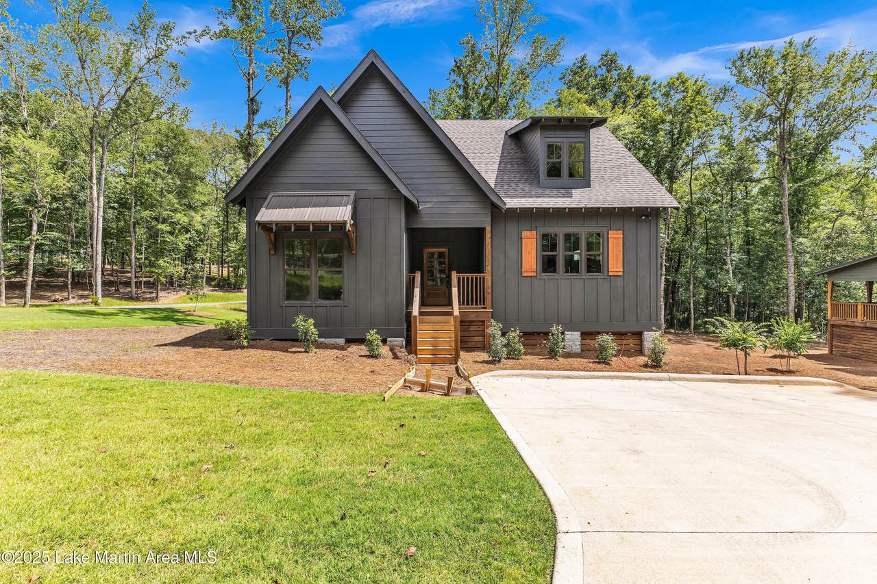 177 Magnolia Way - Photo 1
