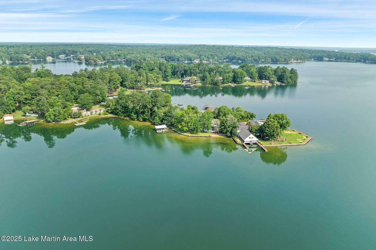 https://bt-photos.global.ssl.fastly.net/lakemartin/1280_boomver_2_25-1840-2.jpg