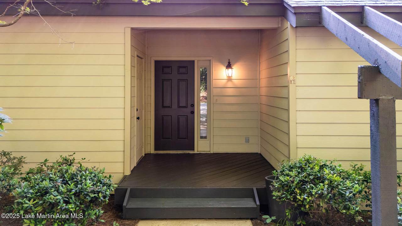 https://bt-photos.global.ssl.fastly.net/lakemartin/1280_boomver_2_25-1963-2.jpg