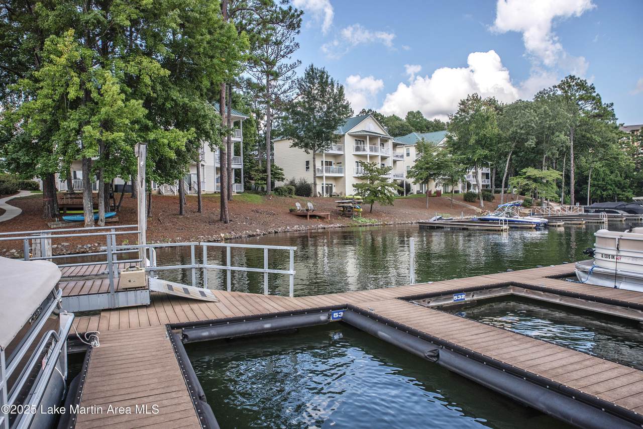 https://bt-photos.global.ssl.fastly.net/lakemartin/1280_boomver_2_25-2067-2.jpg
