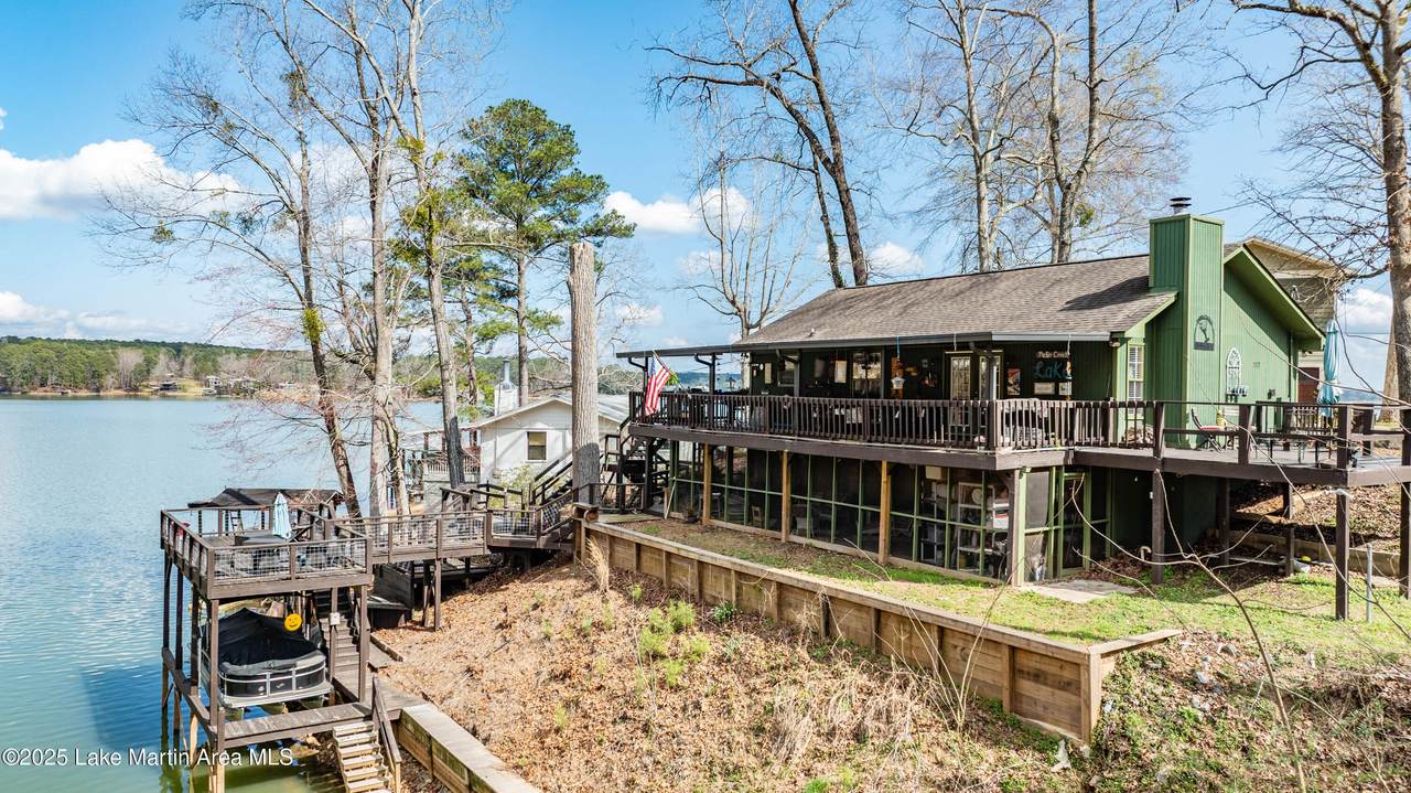 https://bt-photos.global.ssl.fastly.net/lakemartin/1280_boomver_2_25-295-2.jpg