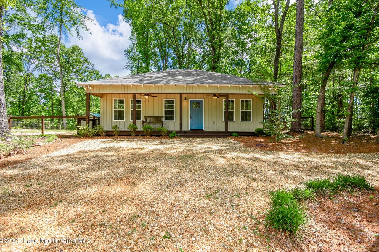138 Cove Dr - Photo 1