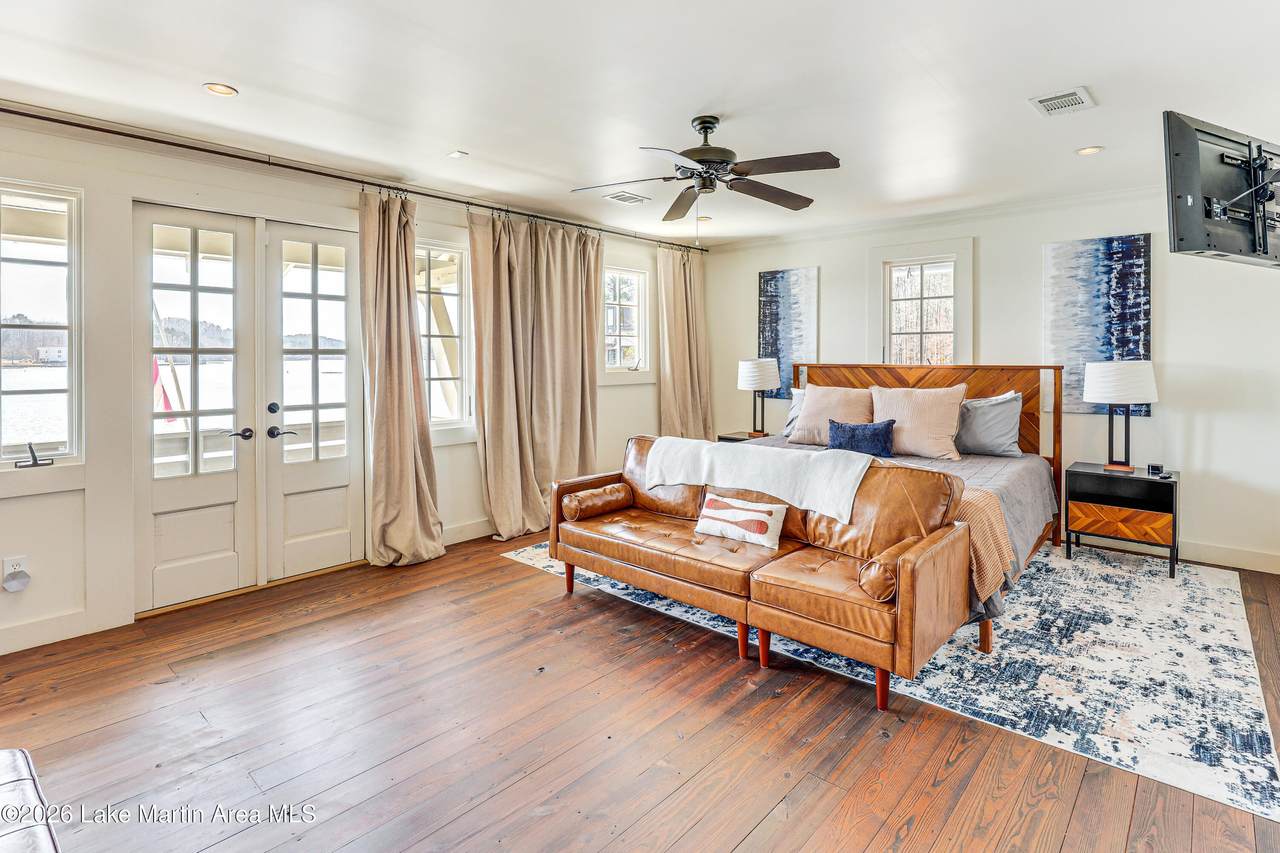 https://bt-photos.global.ssl.fastly.net/lakemartin/1280_boomver_2_26-216-2.jpg