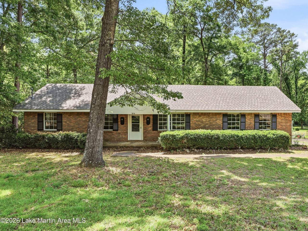 818 Godwin Rd - Photo 1