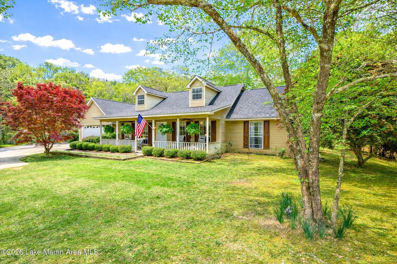 268 Driftwood Dr - Photo 1