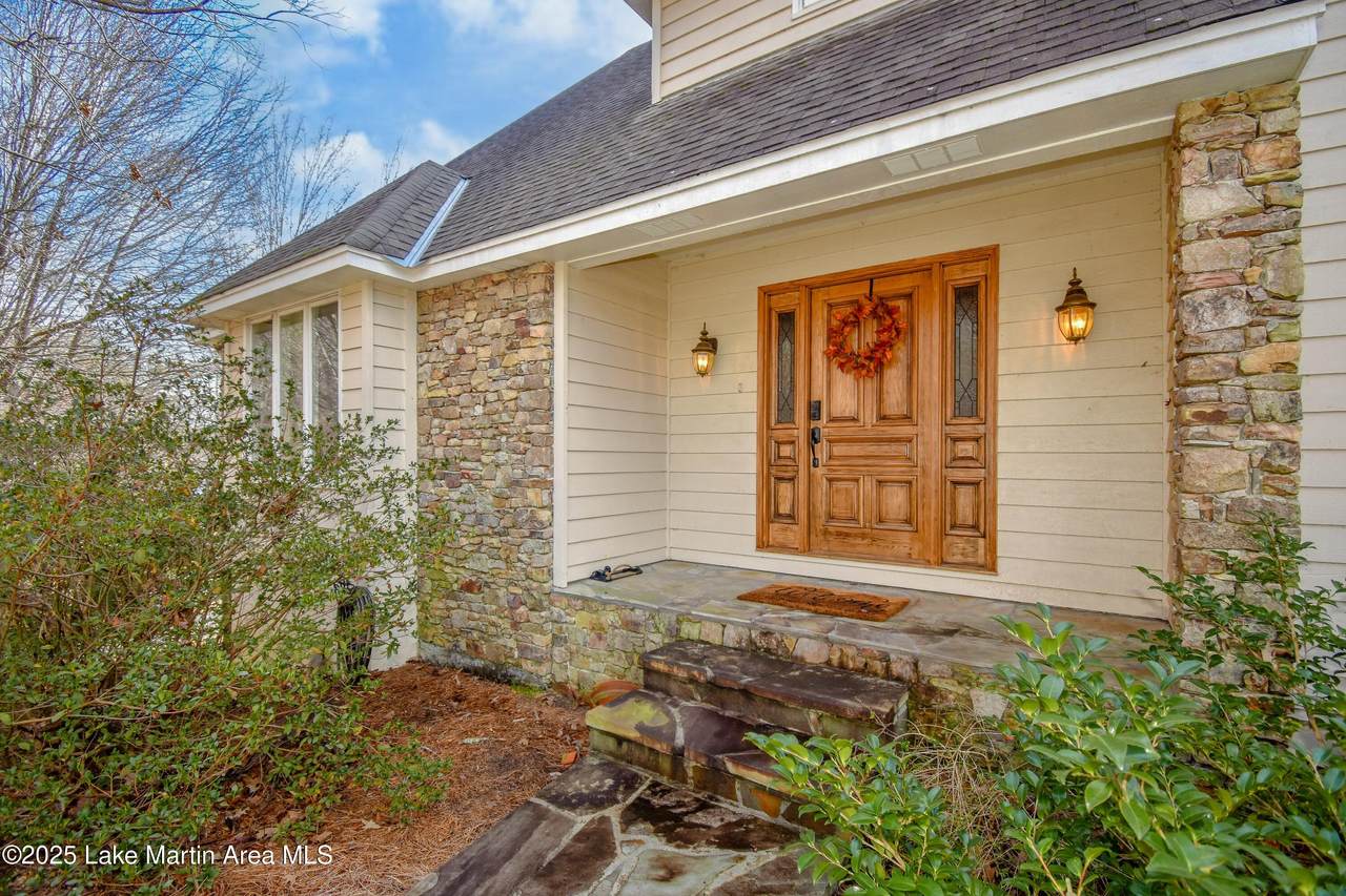 https://bt-photos.global.ssl.fastly.net/lakemartin/1280_boomver_2_26-53-2.jpg