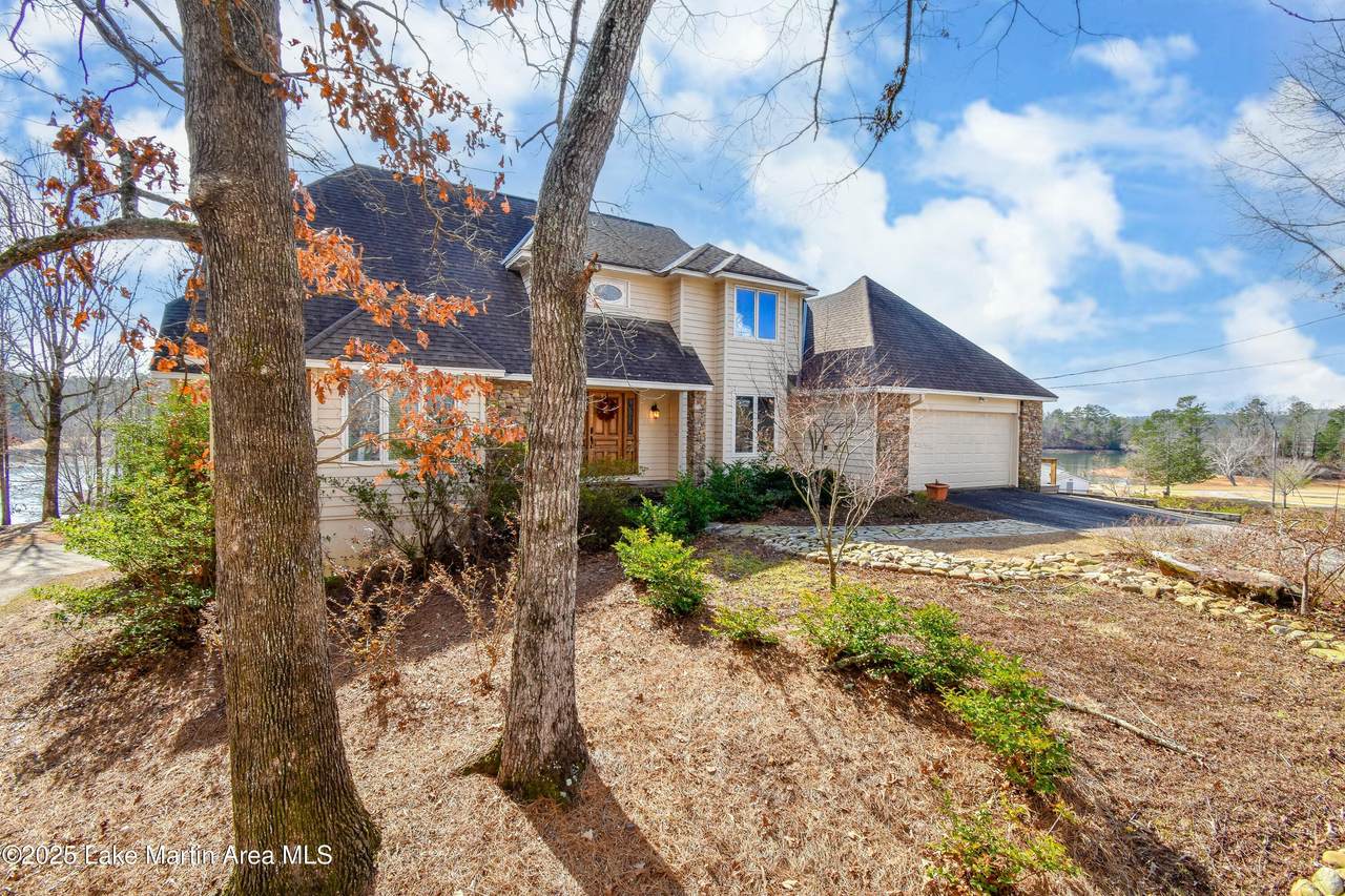 https://bt-photos.global.ssl.fastly.net/lakemartin/1280_boomver_2_26-53-2.jpg