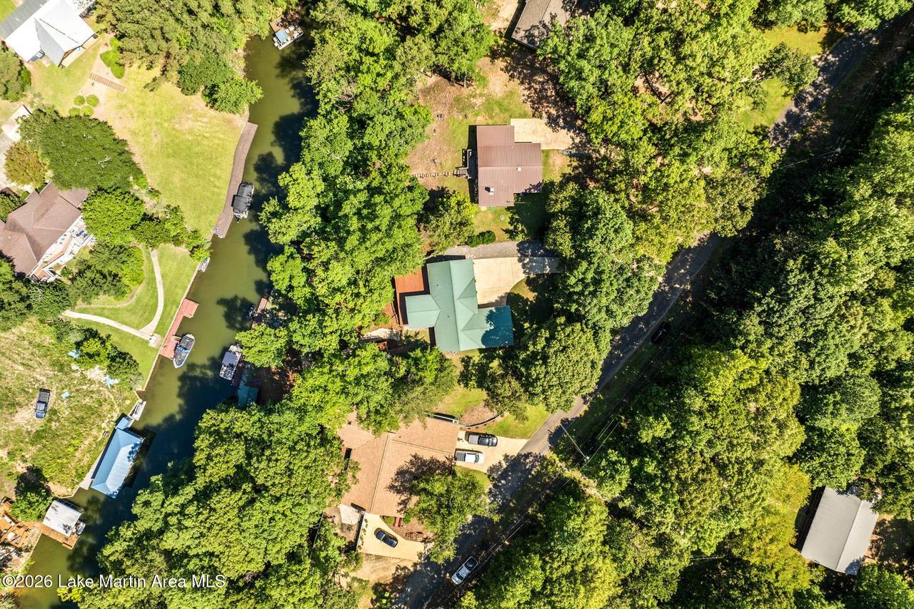 https://bt-photos.global.ssl.fastly.net/lakemartin/1280_boomver_2_26-724-2.jpg
