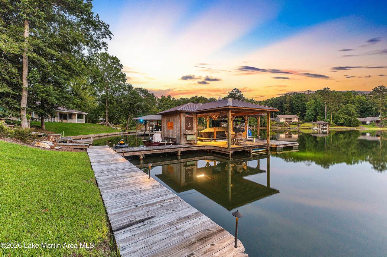 https://bt-photos.global.ssl.fastly.net/lakemartin/1280_boomver_2_26-748-2.jpg