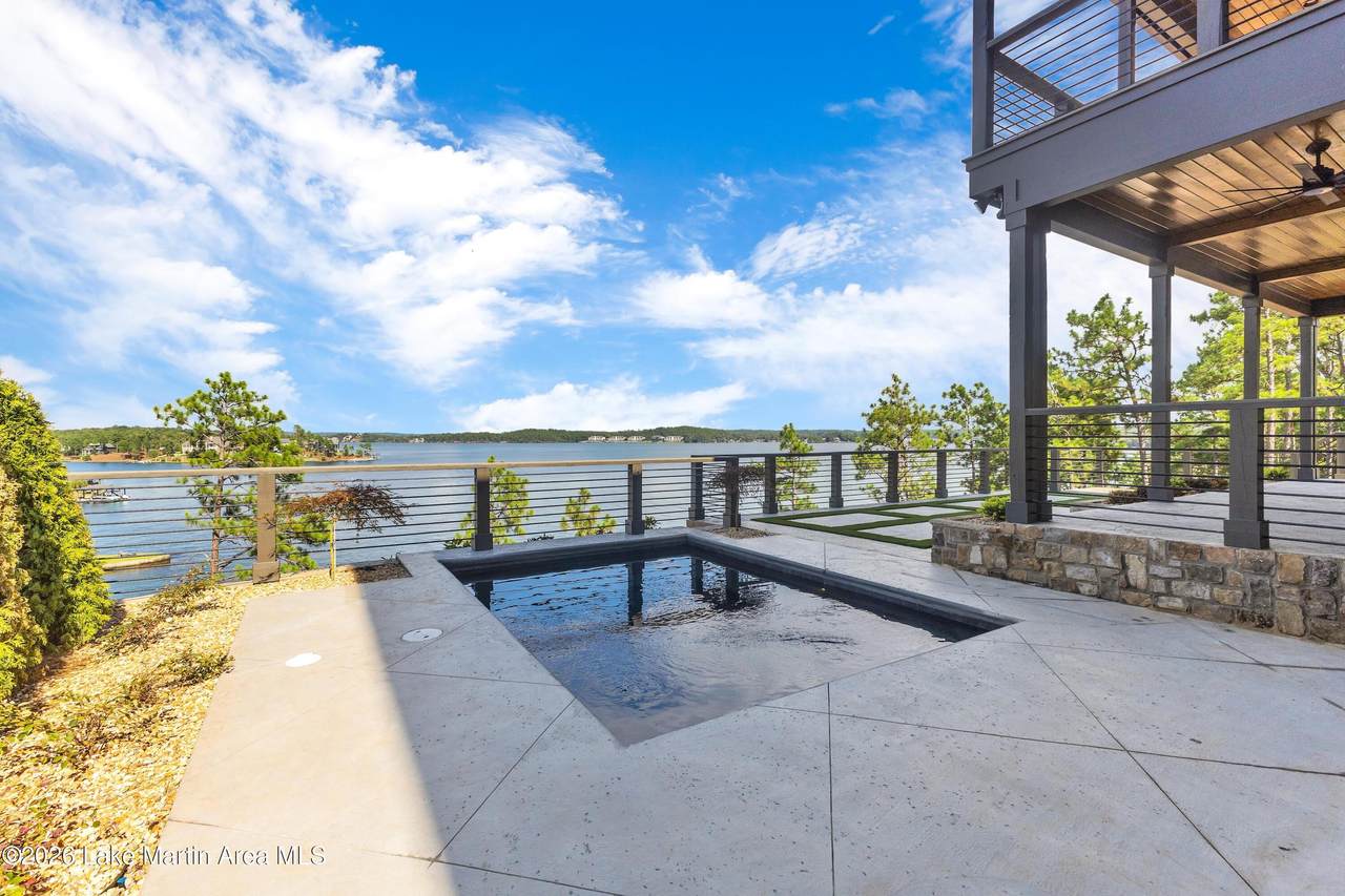 https://bt-photos.global.ssl.fastly.net/lakemartin/1280_boomver_2_26-837-2.jpg