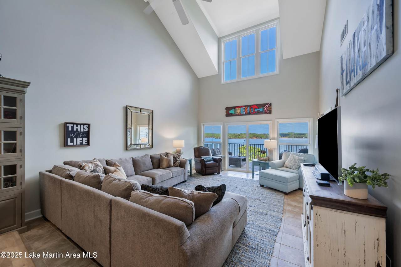 230 Crowne Pointe Rd Unit 305 - Photo 1