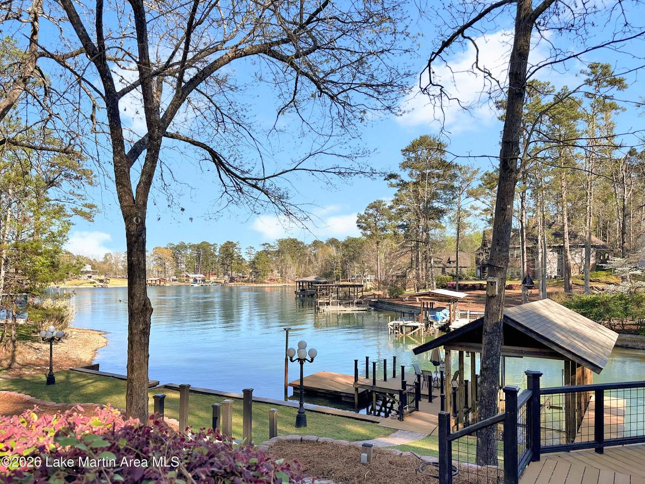 https://bt-photos.global.ssl.fastly.net/lakemartin/1280_boomver_3_25-2031-2.jpg