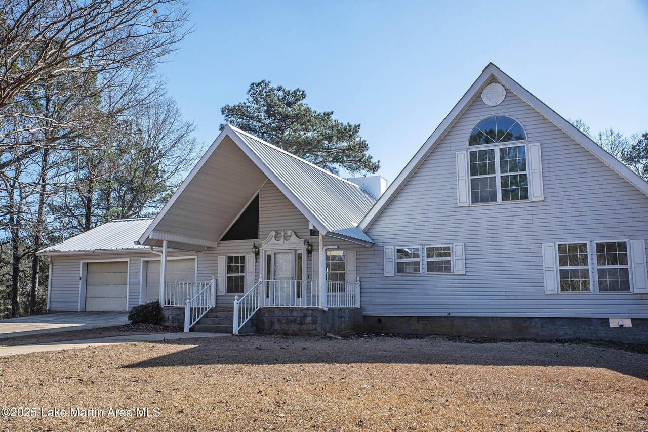 1676 Scott Rd - Photo 1