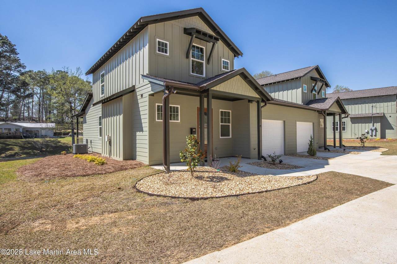 3260 Bay Pine Road Unit 4 - Photo 1