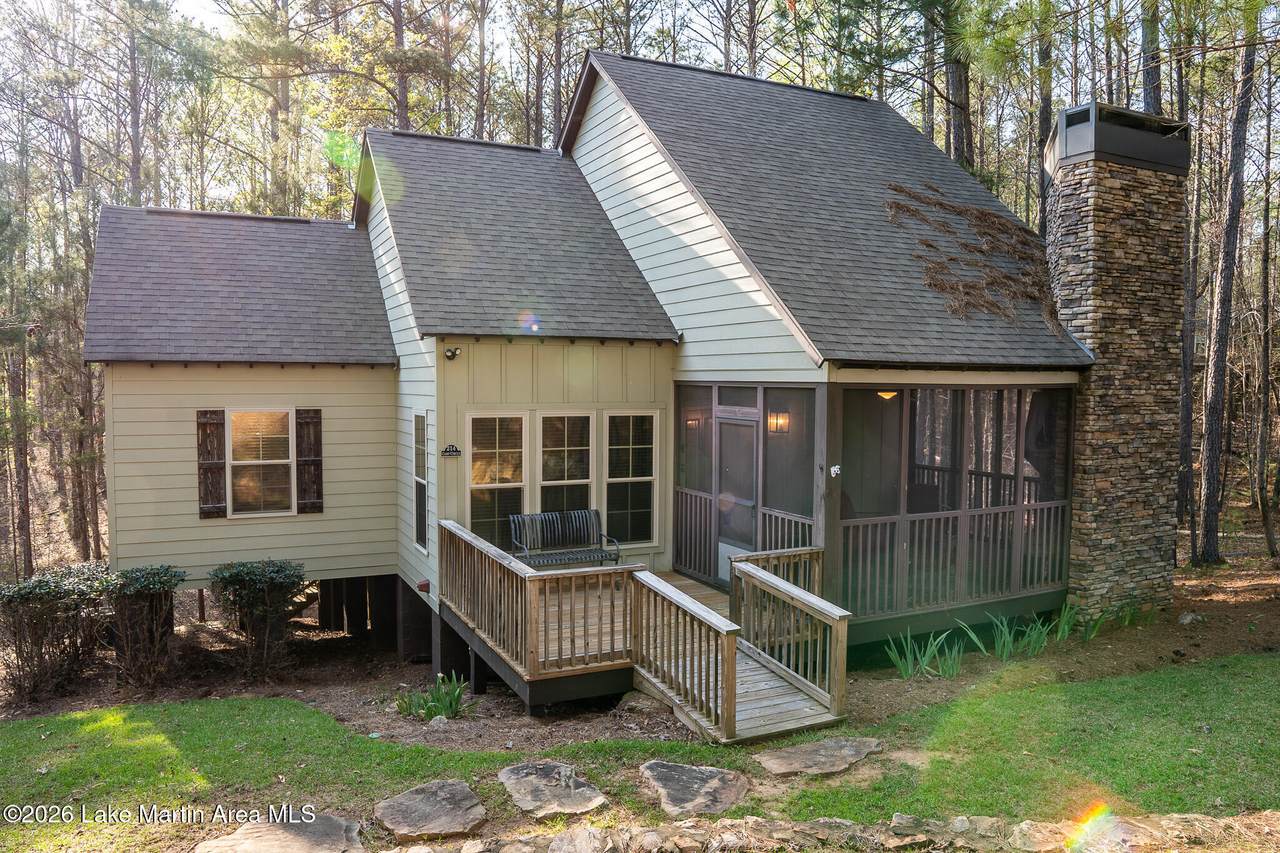 214 Camp Cir - Photo 1