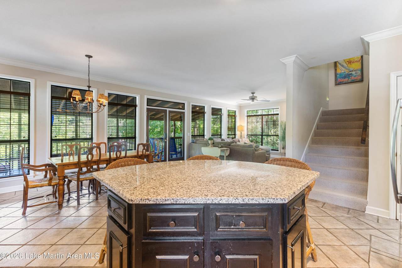 https://bt-photos.global.ssl.fastly.net/lakemartin/1280_boomver_5_25-2485-2.jpg