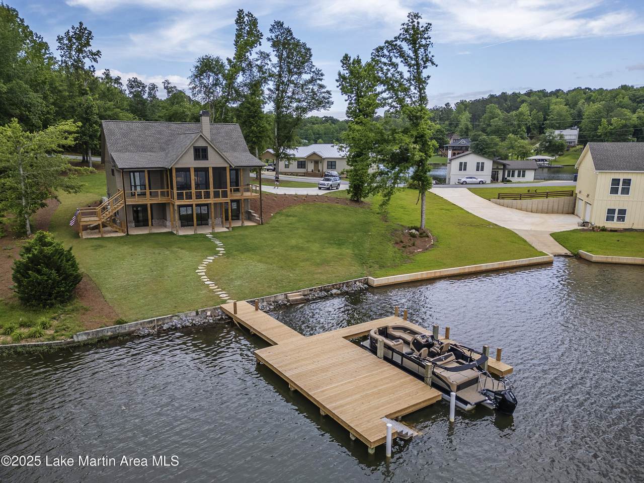 56 Alabama Dr - Photo 1