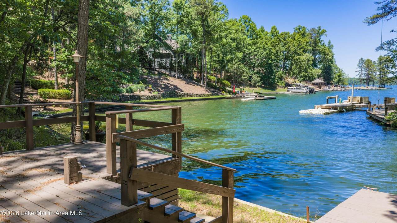 https://bt-photos.global.ssl.fastly.net/lakemartin/1280_boomver_4_25-2330-2.jpg