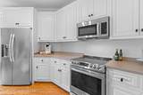 67 Lakeview Drive, 10H - Photo 15