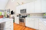 994 Lakewood Dr - Photo 17